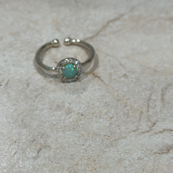 Ring - Picture 2 of 2